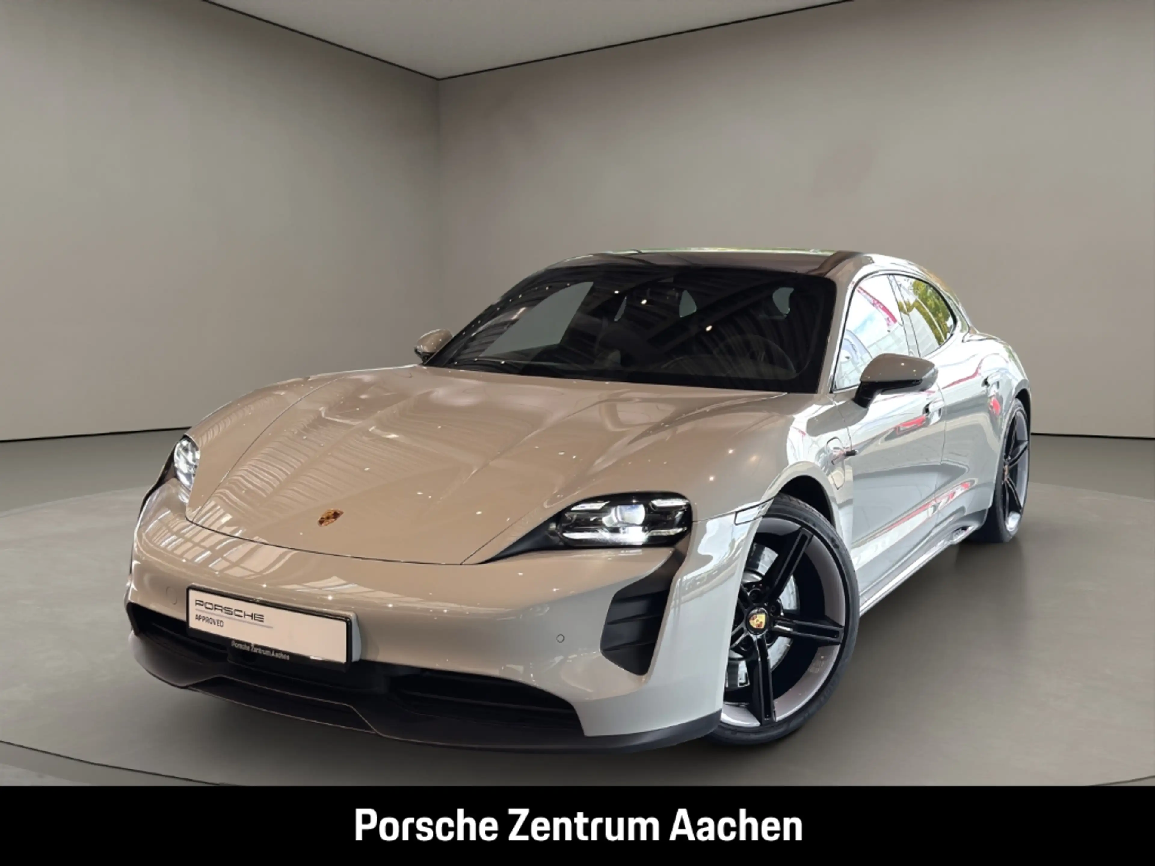 Porsche Taycan GTS Sport Turismo