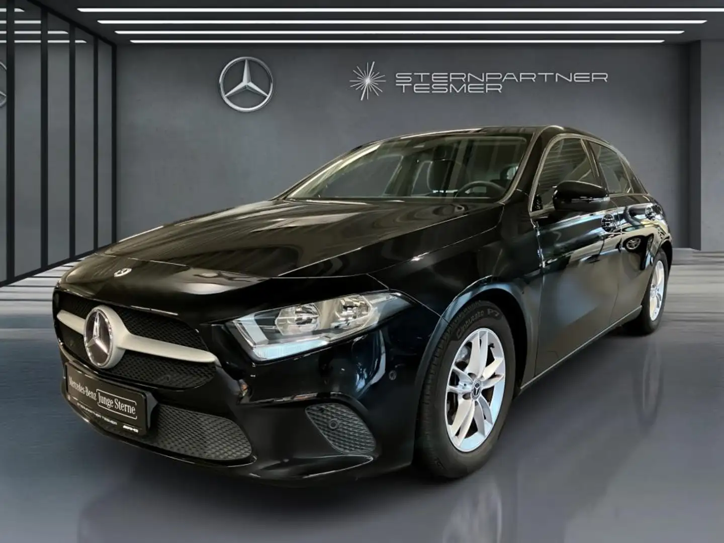 Mercedes-Benz A 180 d +SHZ+PDC+KAMERA+MBUX+TEMPOMAT Schwarz - 2
