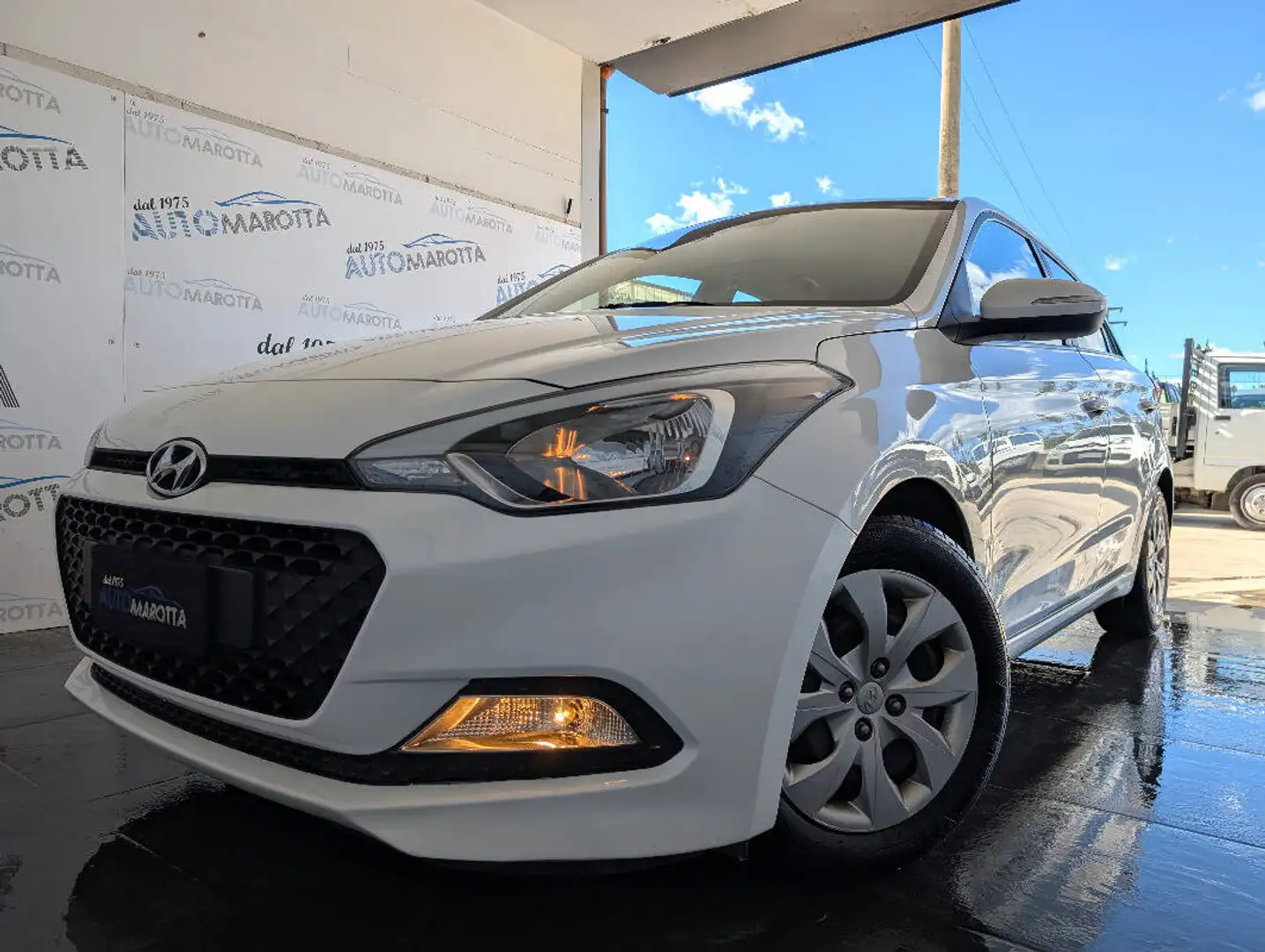 Hyundai i20 1.2 Classic econext 75cv 5p Bianco - 2