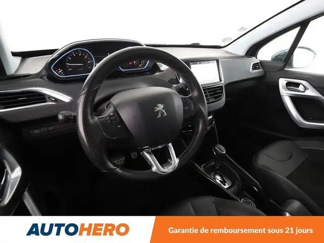 Peugeot 2008 view 11