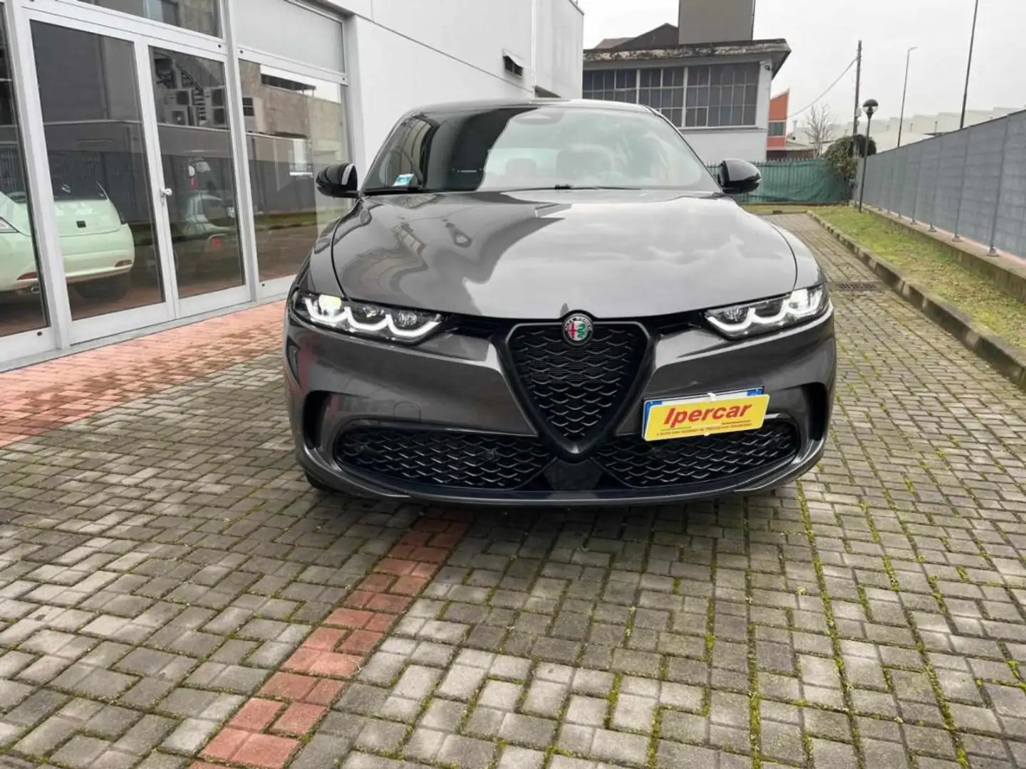 Alfa Romeo Tonale 1.6 diesel 130 CV TCT6 Veloce Gri - 2
