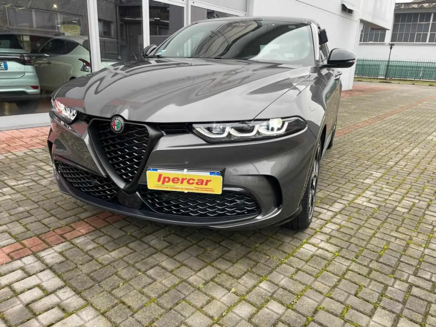 Alfa Romeo Tonale 1.6 diesel 130 CV TCT6 Veloce Gri - 1