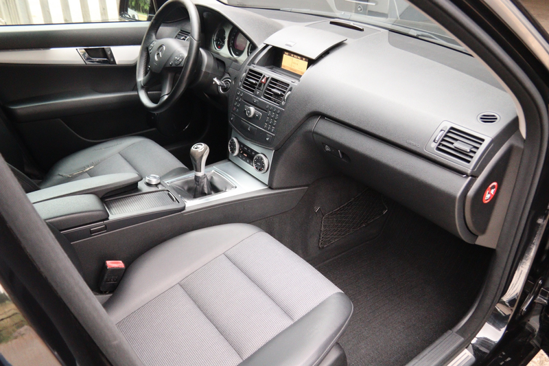 Mercedes-Benz C 180 K BlueEFFICIENCY — photo 2