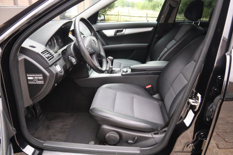 Mercedes-Benz C 180 K BlueEFFICIENCY — photo 15