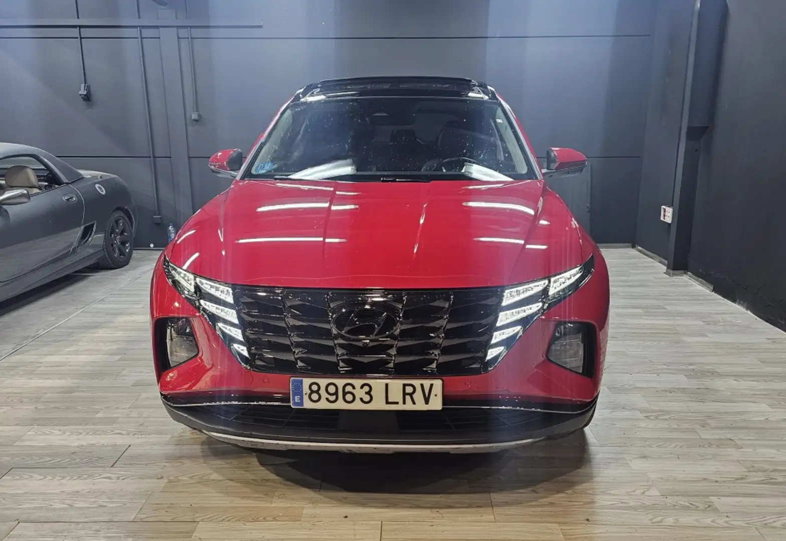 Hyundai TUCSON 1.6 TGDI PHEV Tecno Sky AT Rojo - 2
