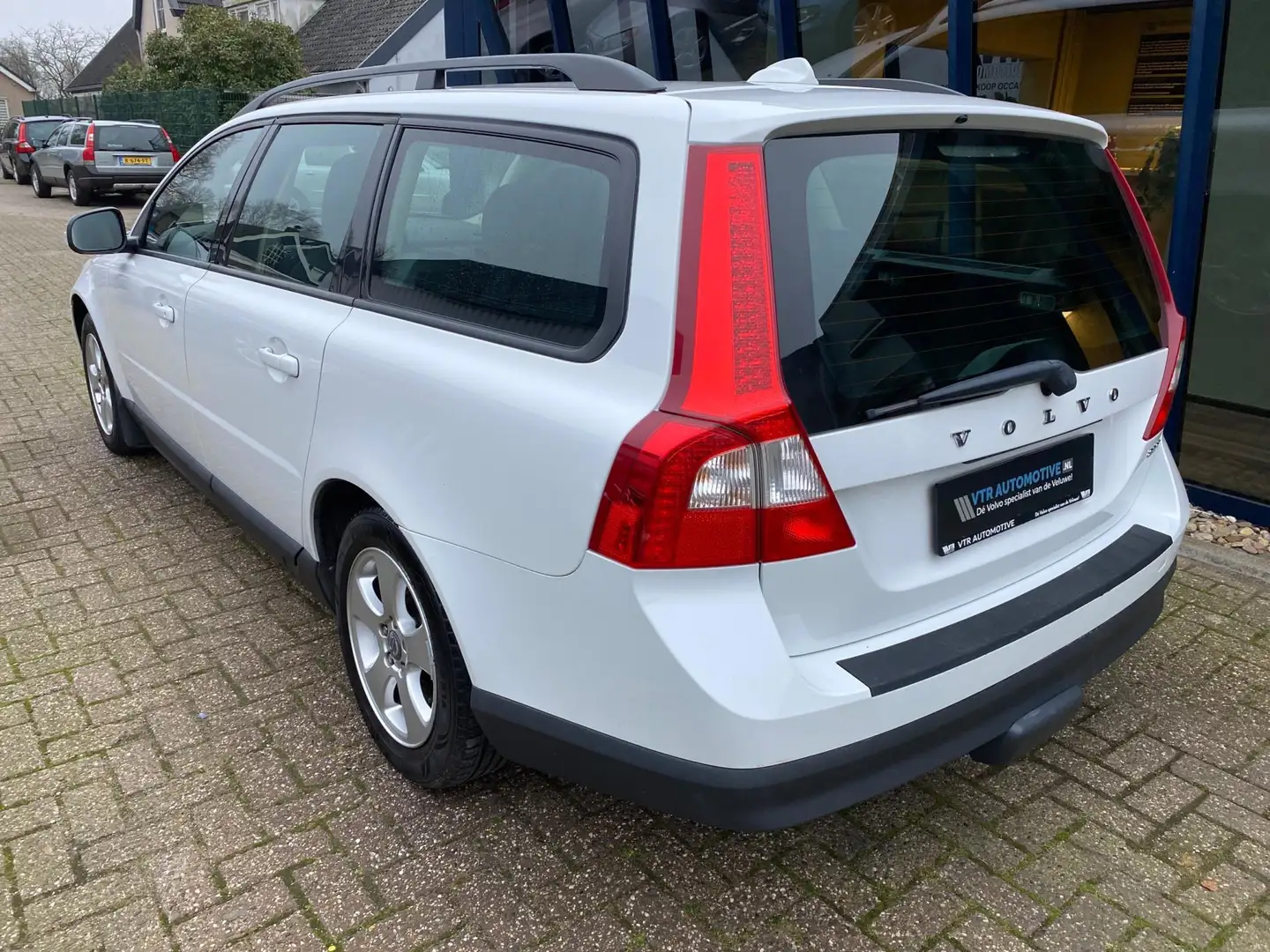 Volvo V70 2.5FT Kinetic 137.000KM!! Youngtimer !- ! ACTIE PR Wit - 2
