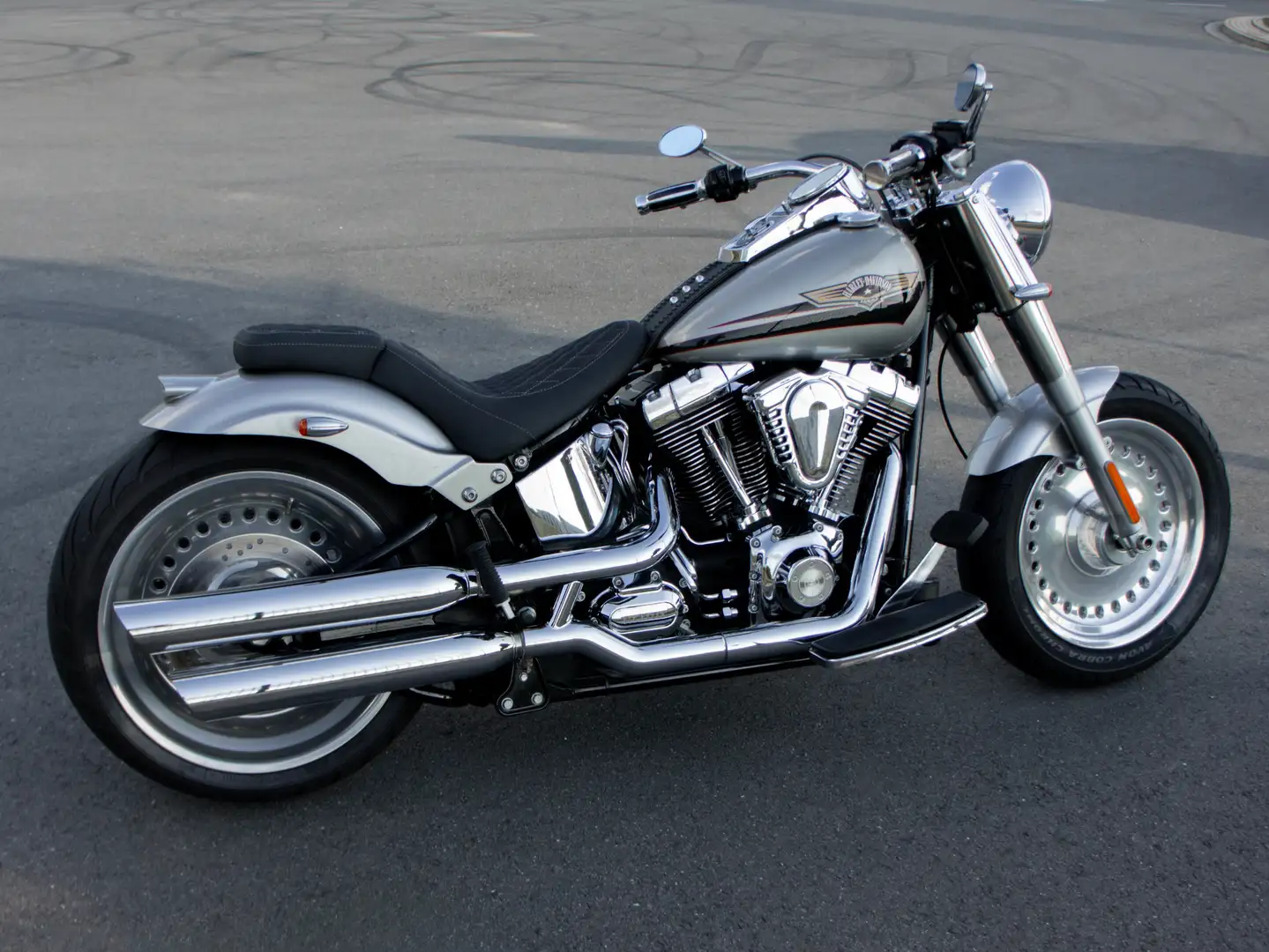 Harley-Davidson Fat Boy Einzigartiger FLSTF Pro Street Umbau Stříbrná - 1