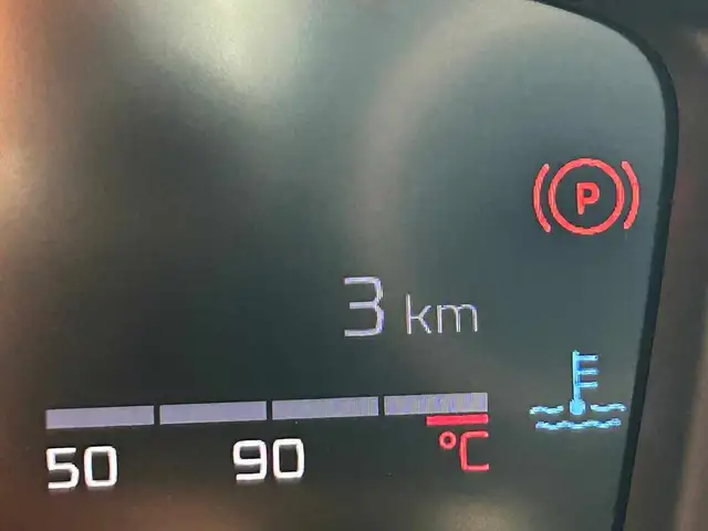 Peugeot 208 view 10