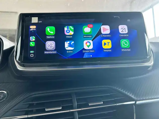 Peugeot 208 view 13