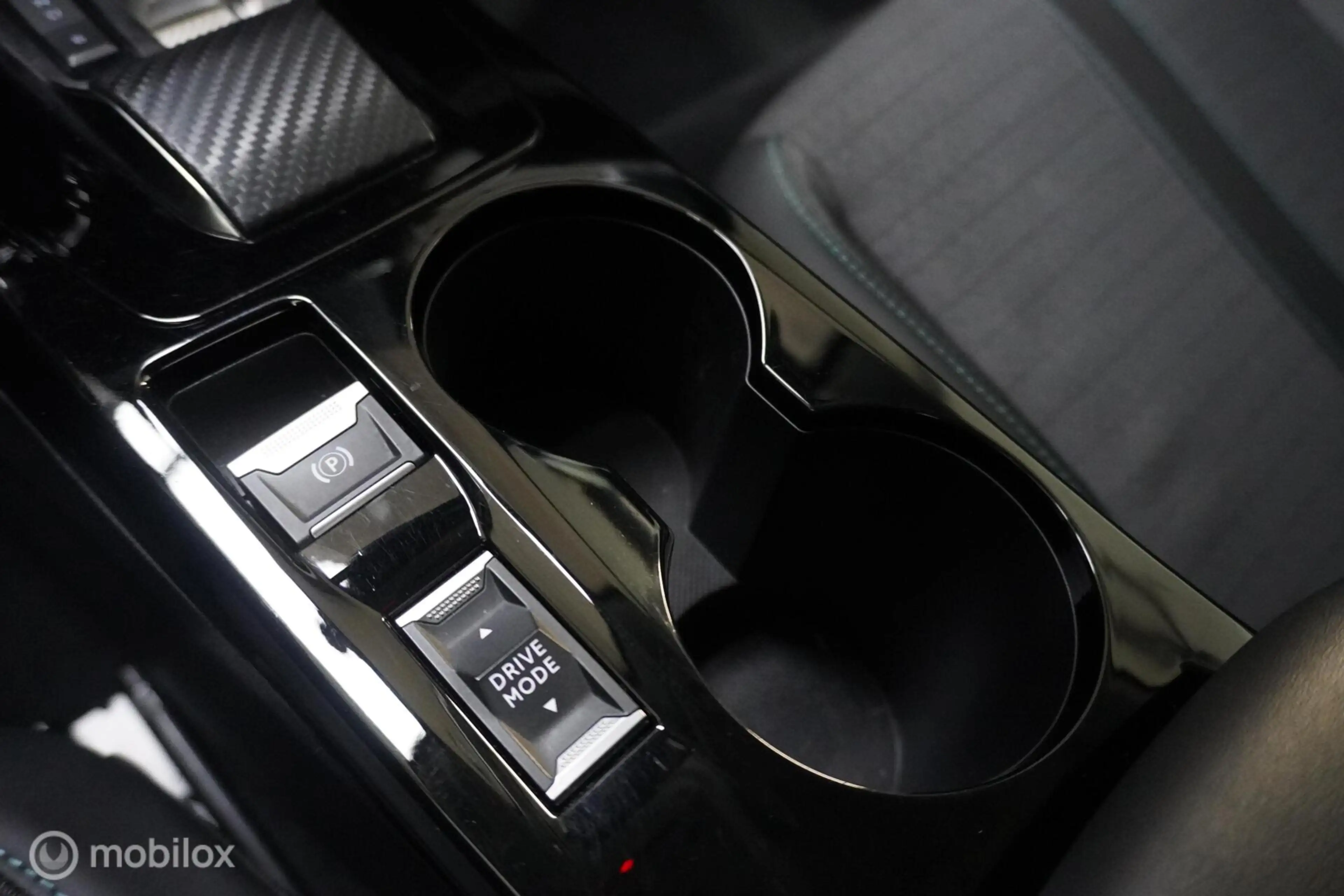 Peugeot e-208 EV Allure Pack 50 kWh — photo 14