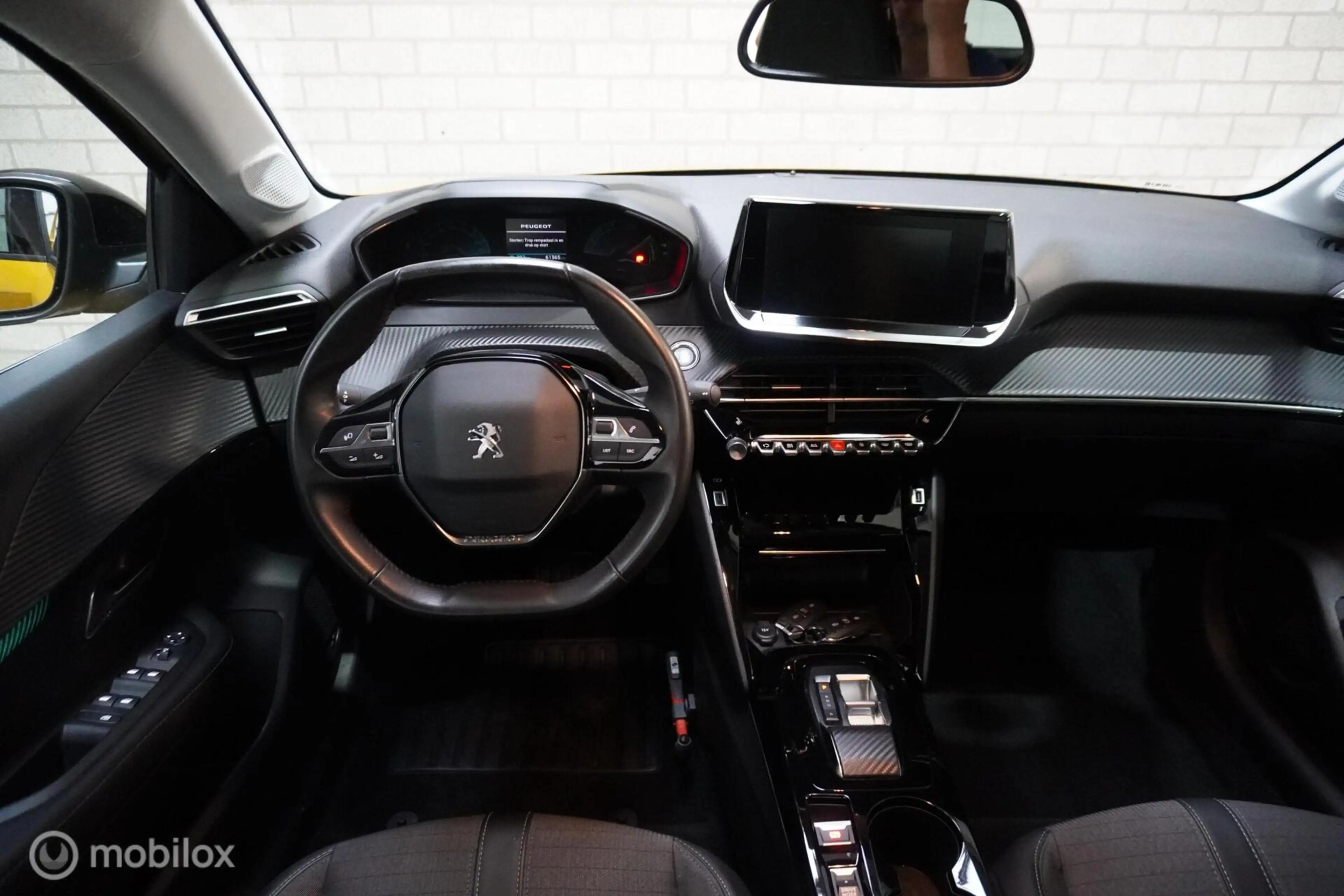 Peugeot e-208 EV Allure Pack 50 kWh — photo 12