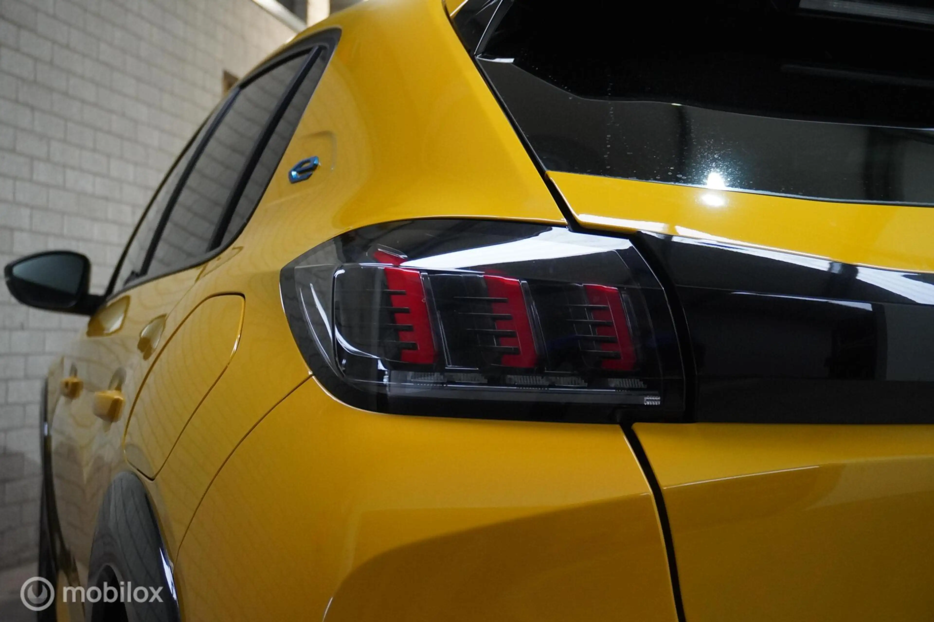 Peugeot e-208 EV Allure Pack 50 kWh — photo 10