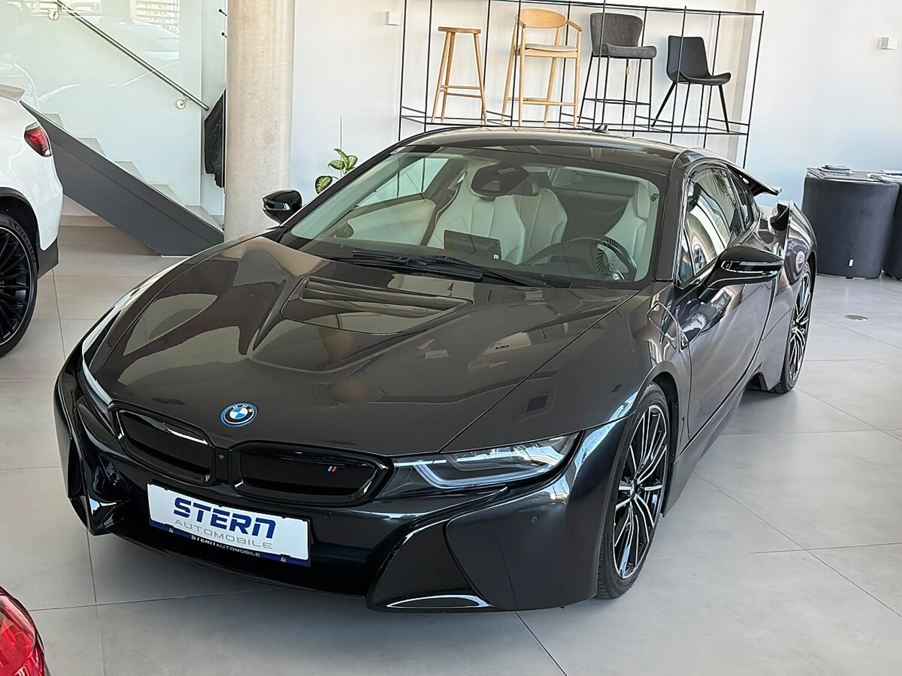 BMW i8 PHEV Range Extender *CARBON* HUD* FLÜGELTÜRE*