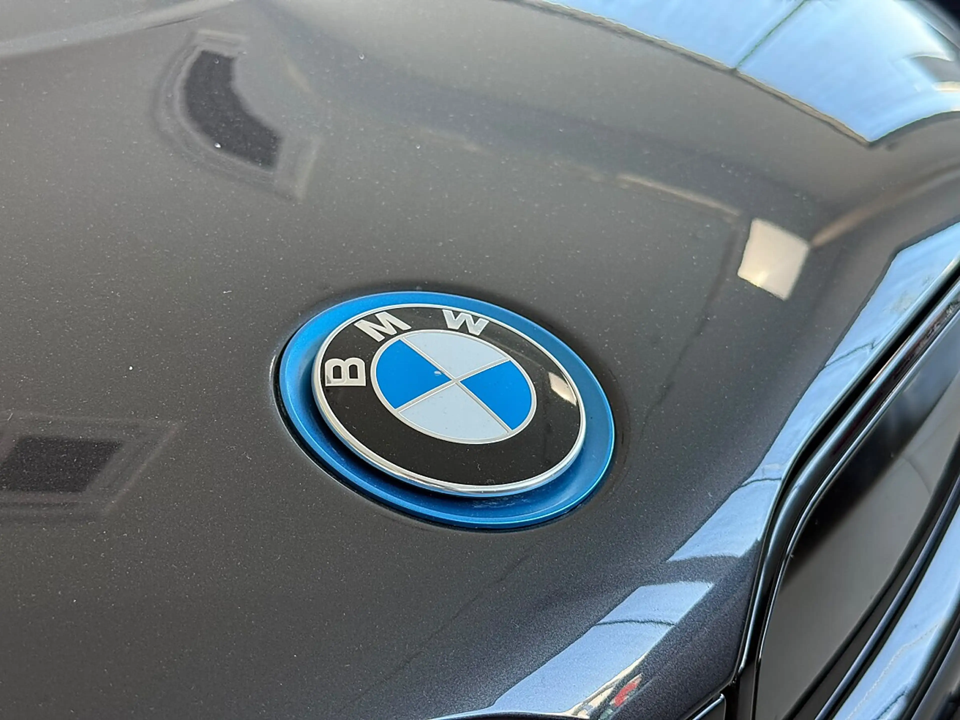 BMW i8 PHEV Range Extender *CARBON* HUD* FLÜGELTÜRE* — photo 11
