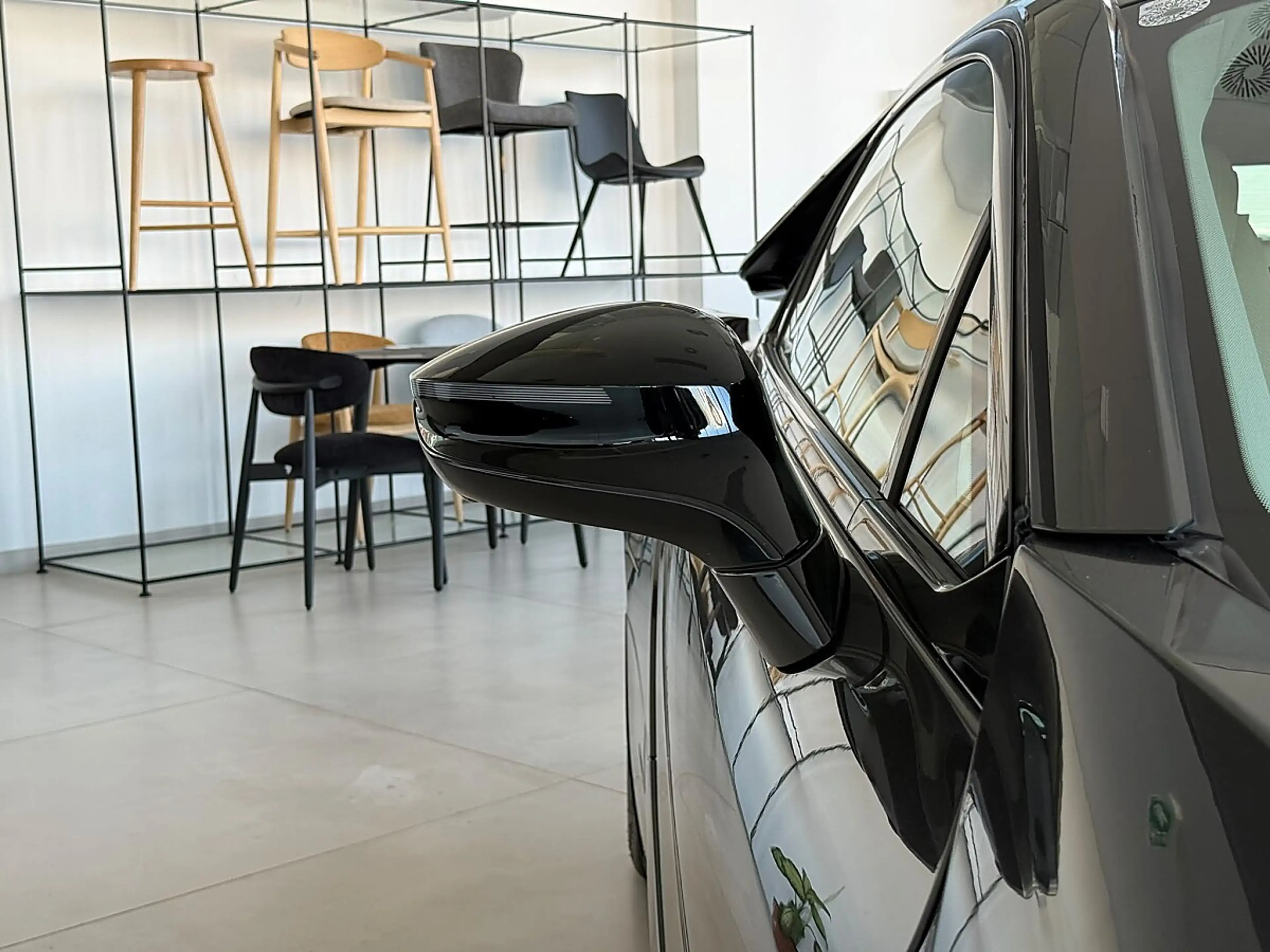 BMW i8 PHEV Range Extender *CARBON* HUD* FLÜGELTÜRE* — photo 13