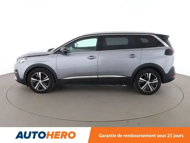 Peugeot 5008 view 3
