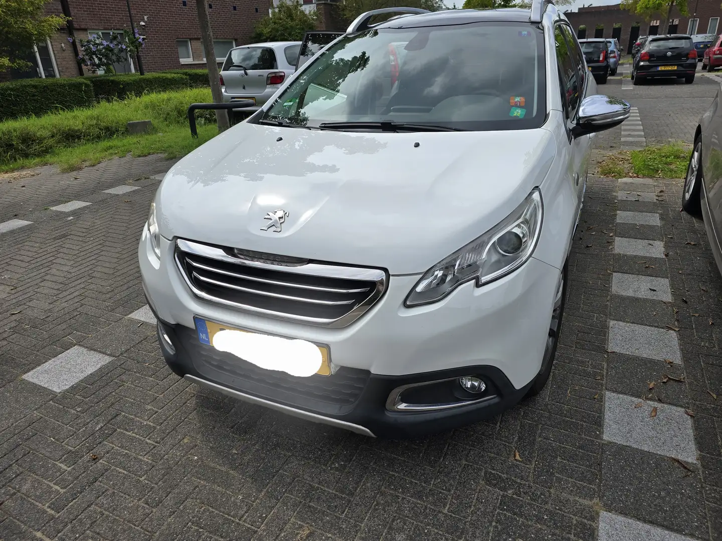 Peugeot 2008 2008 1.2 VTi Allure Wit - 1