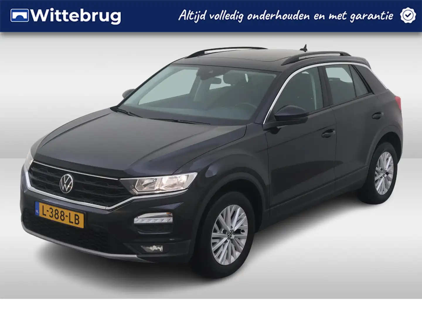 Volkswagen T-Roc 1.0 TSI Style Panoramadak / App-connect / Trekhaak Zwart - 1