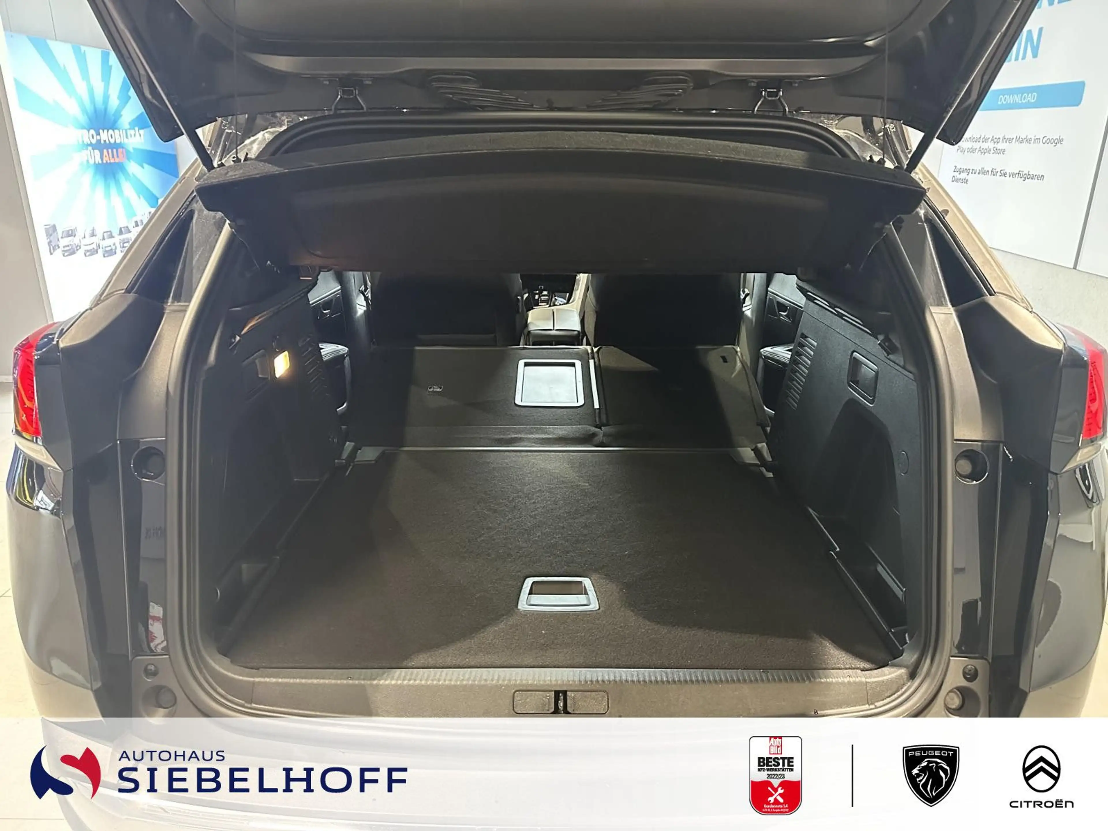 Peugeot 3008 Allure Pack 130 PureTech EAT8 — photo 8