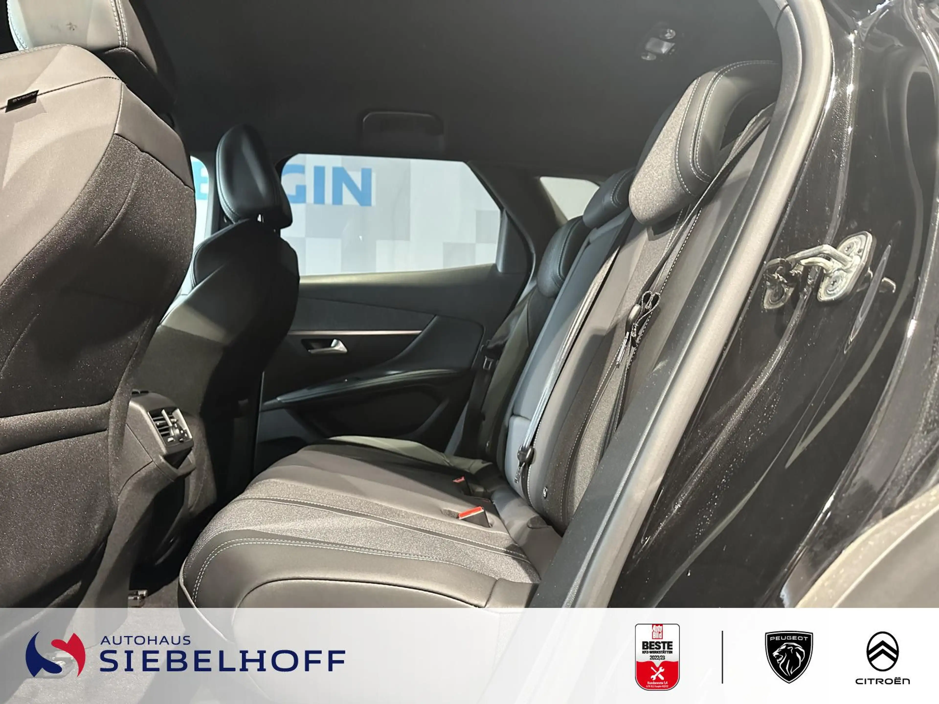 Peugeot 3008 Allure Pack 130 PureTech EAT8 — photo 9