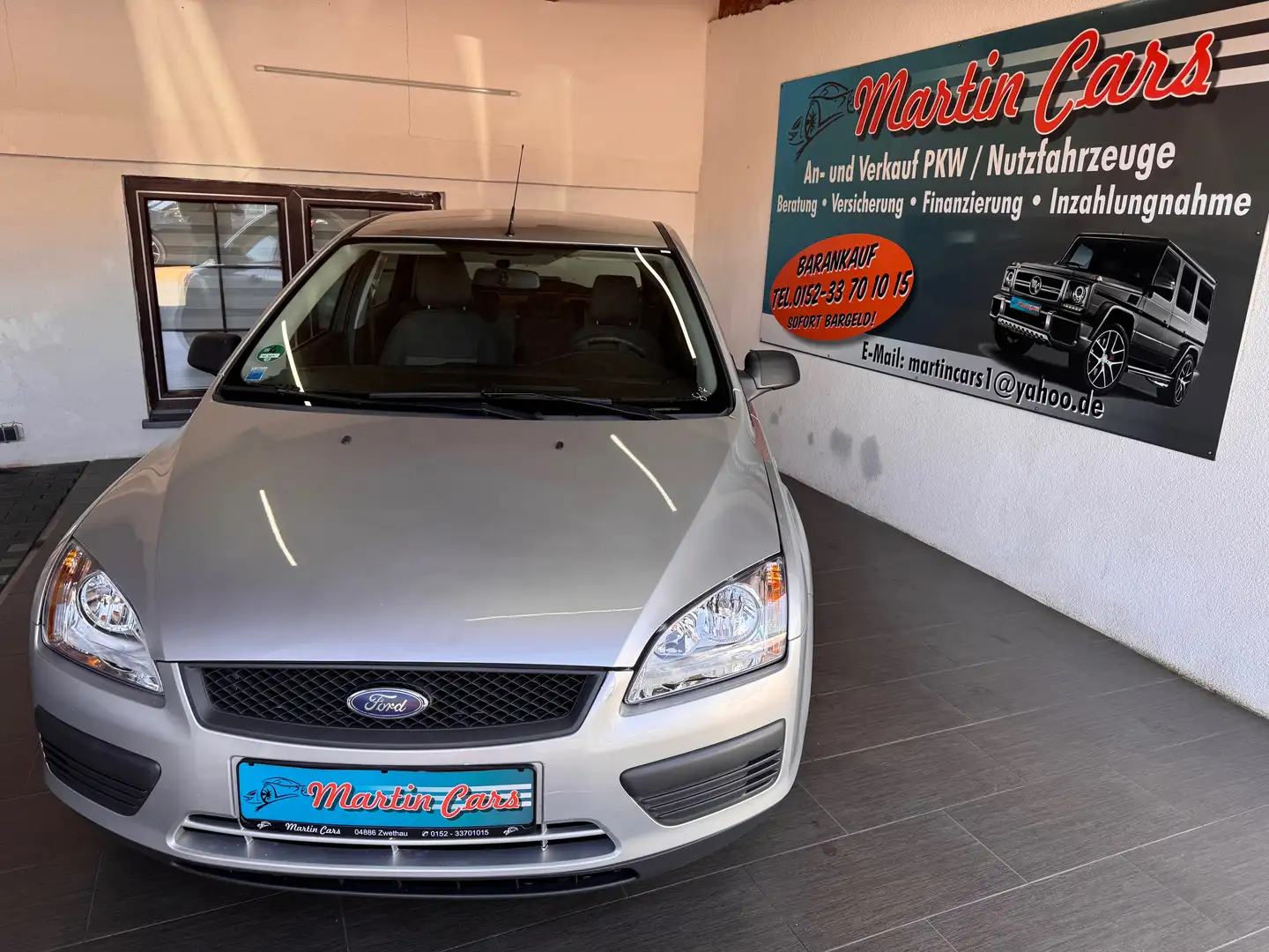 Ford Focus 1.6 16V Trend Silber - 2