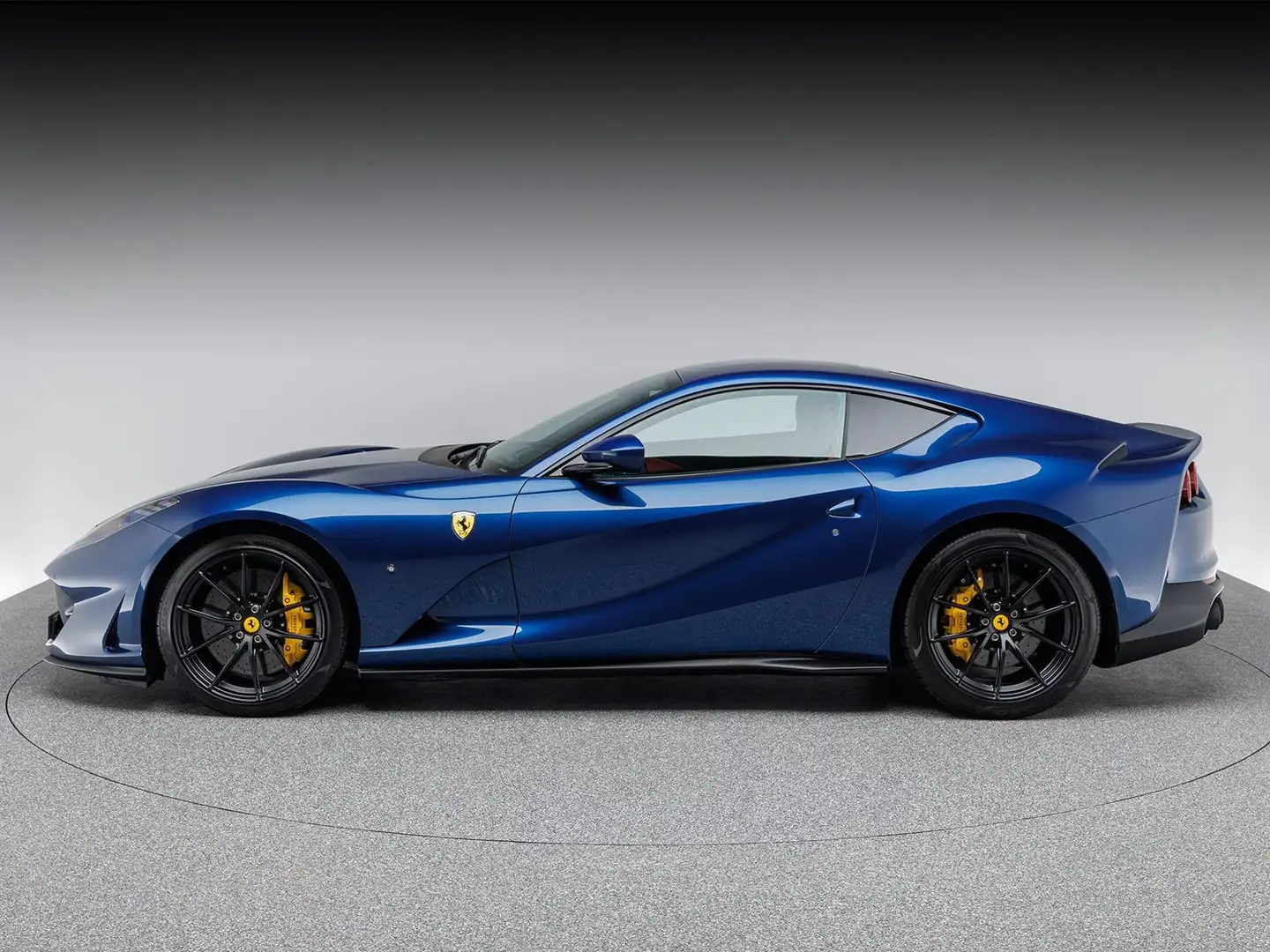 Ferrari 812 Superfast Blau - 2