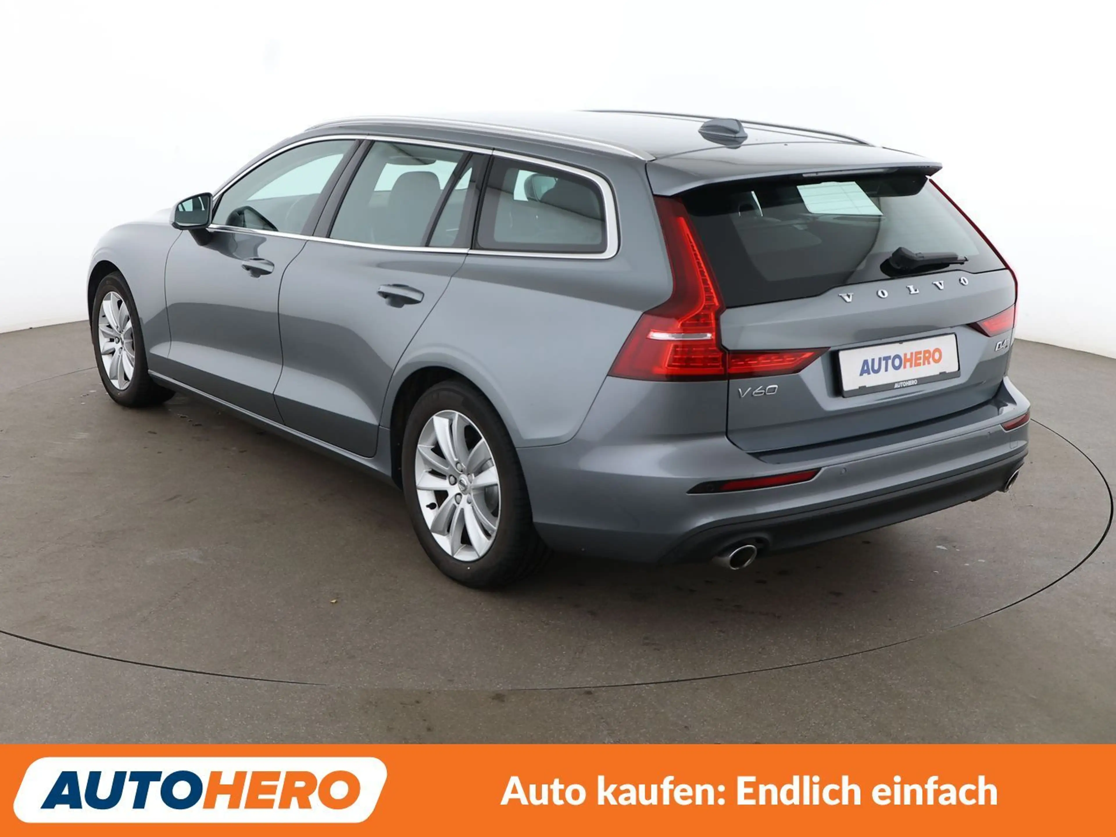 Volvo V60 2.0 D4 Momentum AWD Aut*LED*TEMPO*PDC*SHZ* — photo 4
