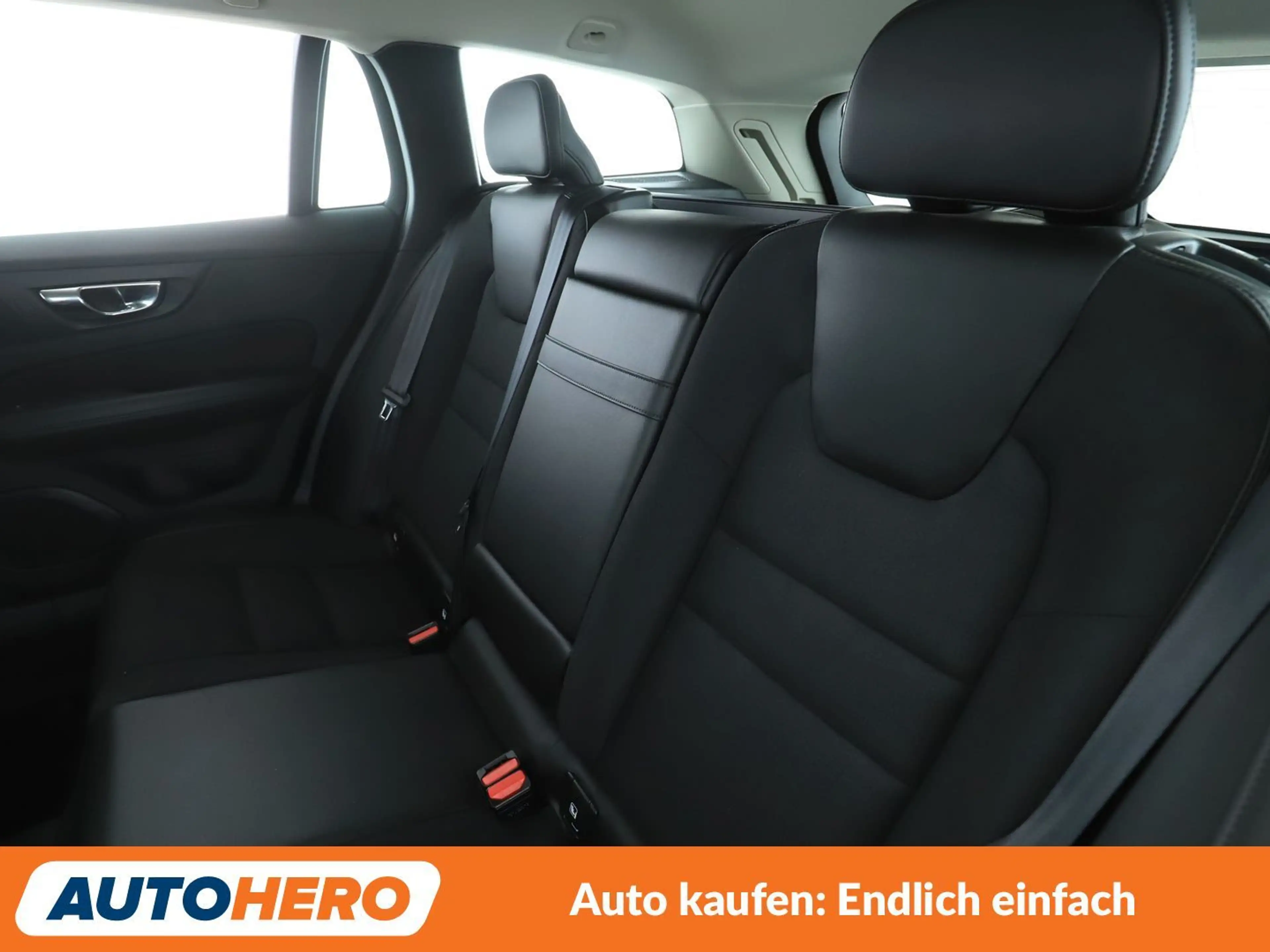 Volvo V60 2.0 D4 Momentum AWD Aut*LED*TEMPO*PDC*SHZ* — photo 14