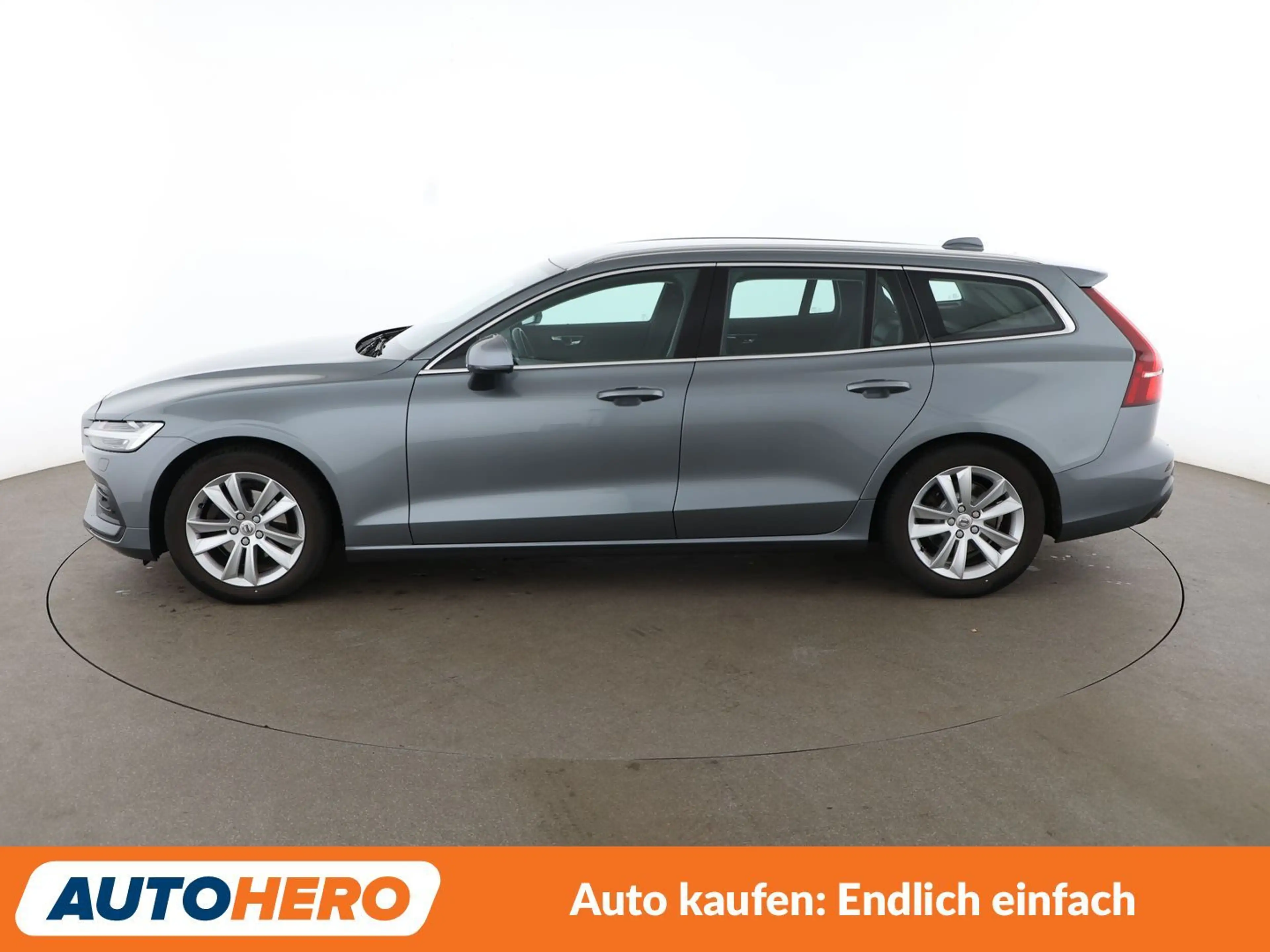 Volvo V60 2.0 D4 Momentum AWD Aut*LED*TEMPO*PDC*SHZ* — photo 3