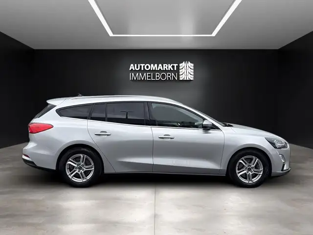 Ford Focus view 7