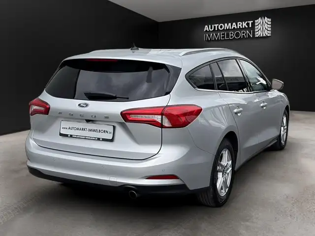 Ford Focus view 11