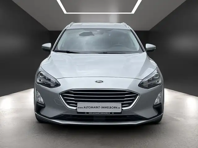 Ford Focus view 8