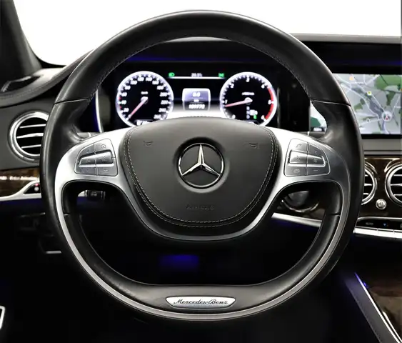 Mercedes-Benz S Class view 11