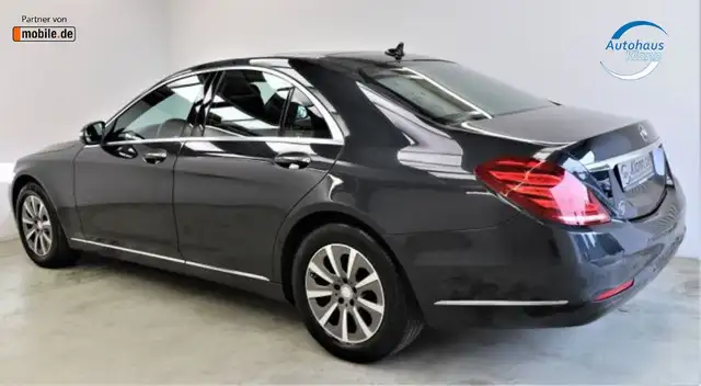 Mercedes-Benz S Class view 4