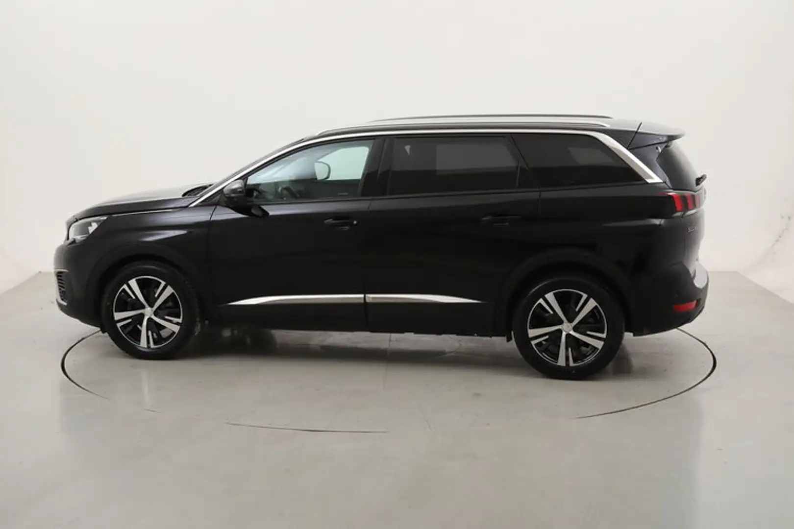 Peugeot 5008 Allure EAT8 - 7 posti 1.5 Diesel 131CV Nero - 2