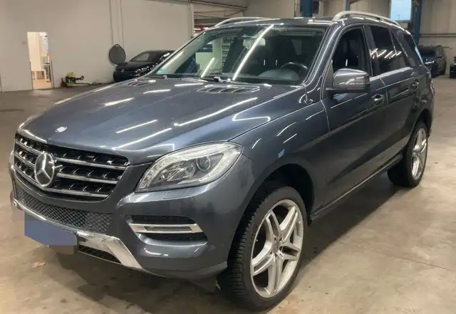 Mercedes-Benz ML 350 4Matic *1.Hand*Standheizung*Distronic*