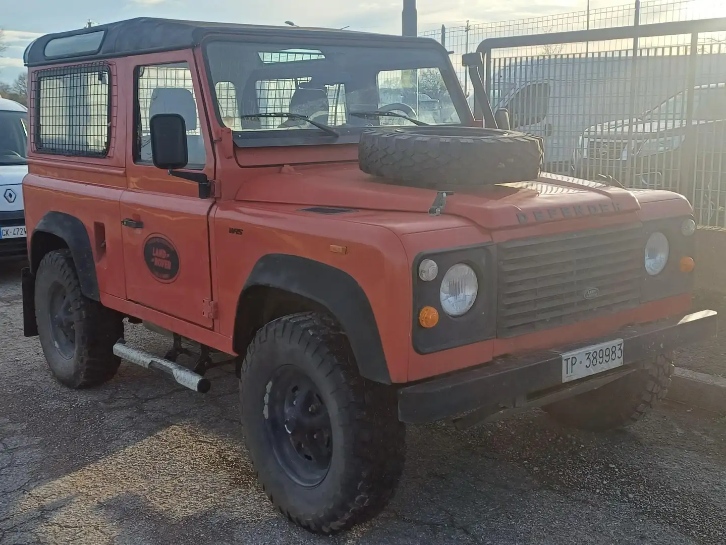 Land Rover Defender 90 2.5 td Hard Top Rosso - 1