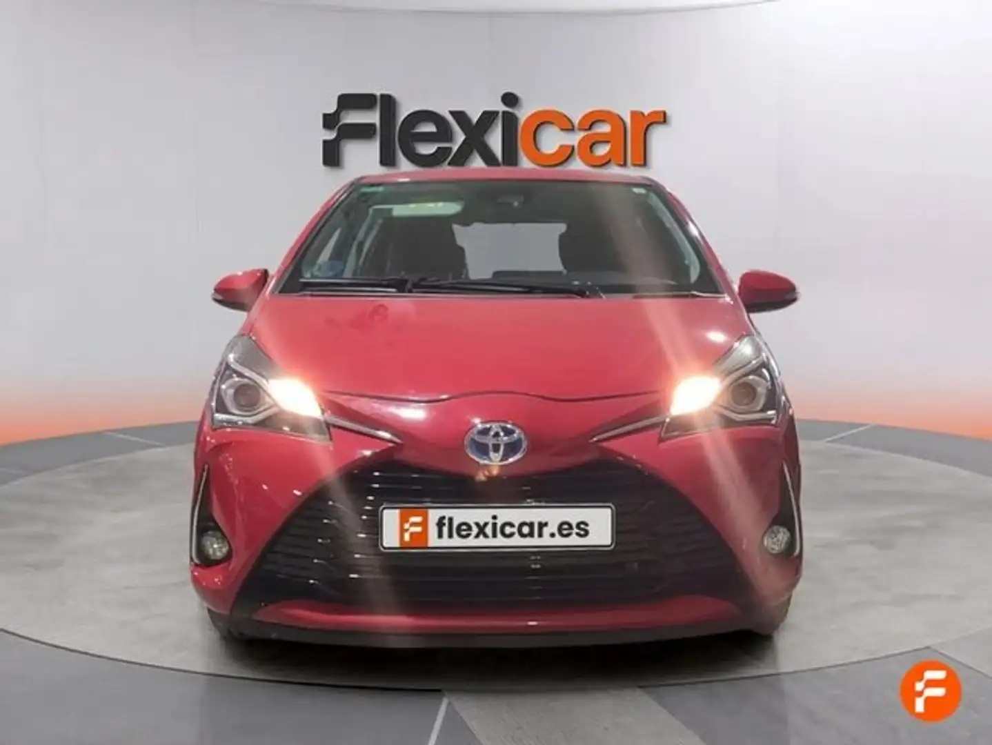 Toyota Yaris Hybrid 1.5 Active Rojo - 2