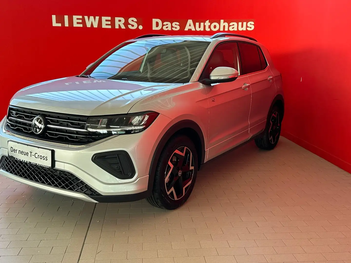 Volkswagen T-Cross R-Line TSI DSG Silber - 1