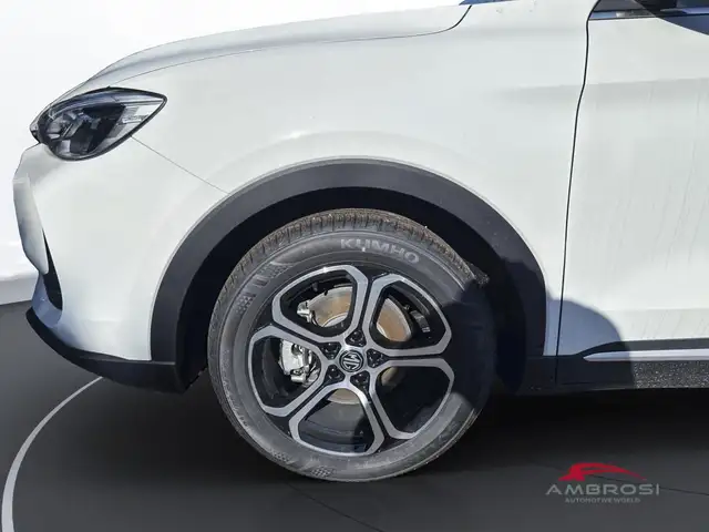 MG MG ZS view 16