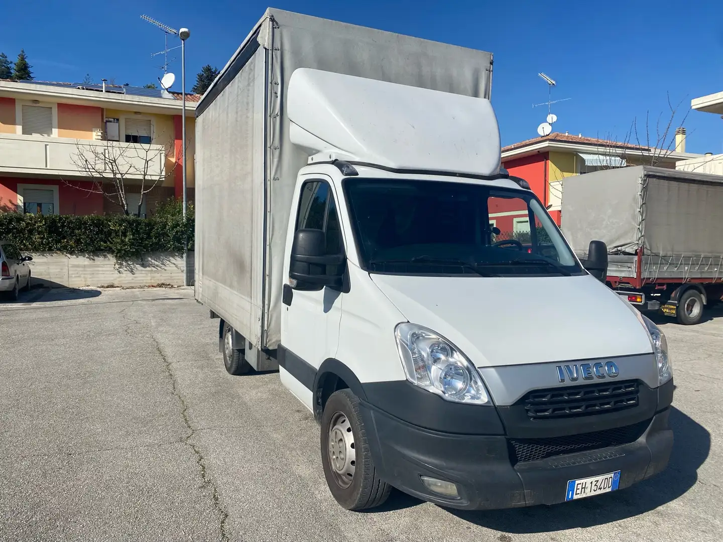 Iveco Daily 35 S 15 Blanc - 2