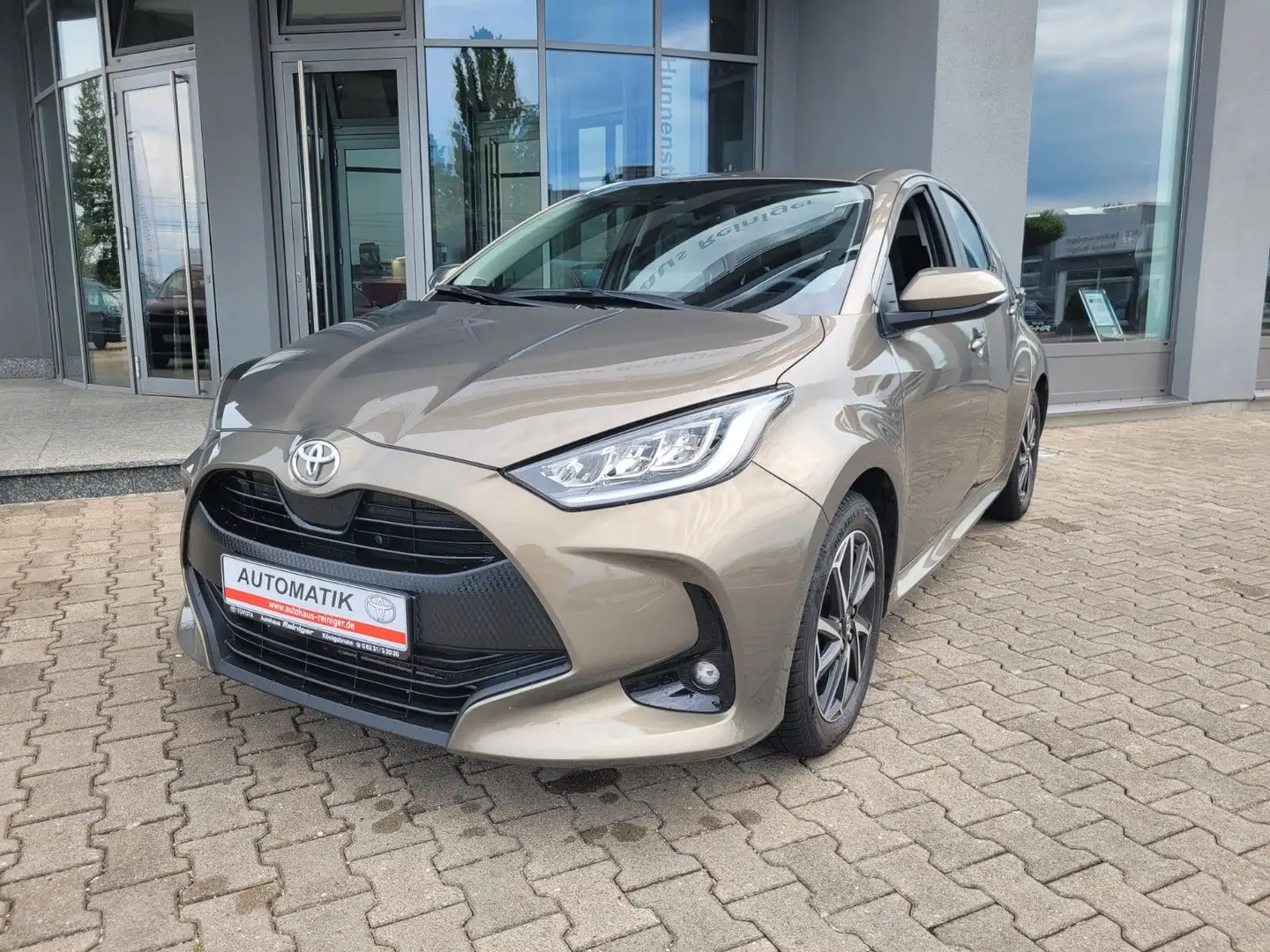 Toyota Yaris 1.5l Comfort Style Tech*Autom. ,Kamera,SHZ Braun - 1