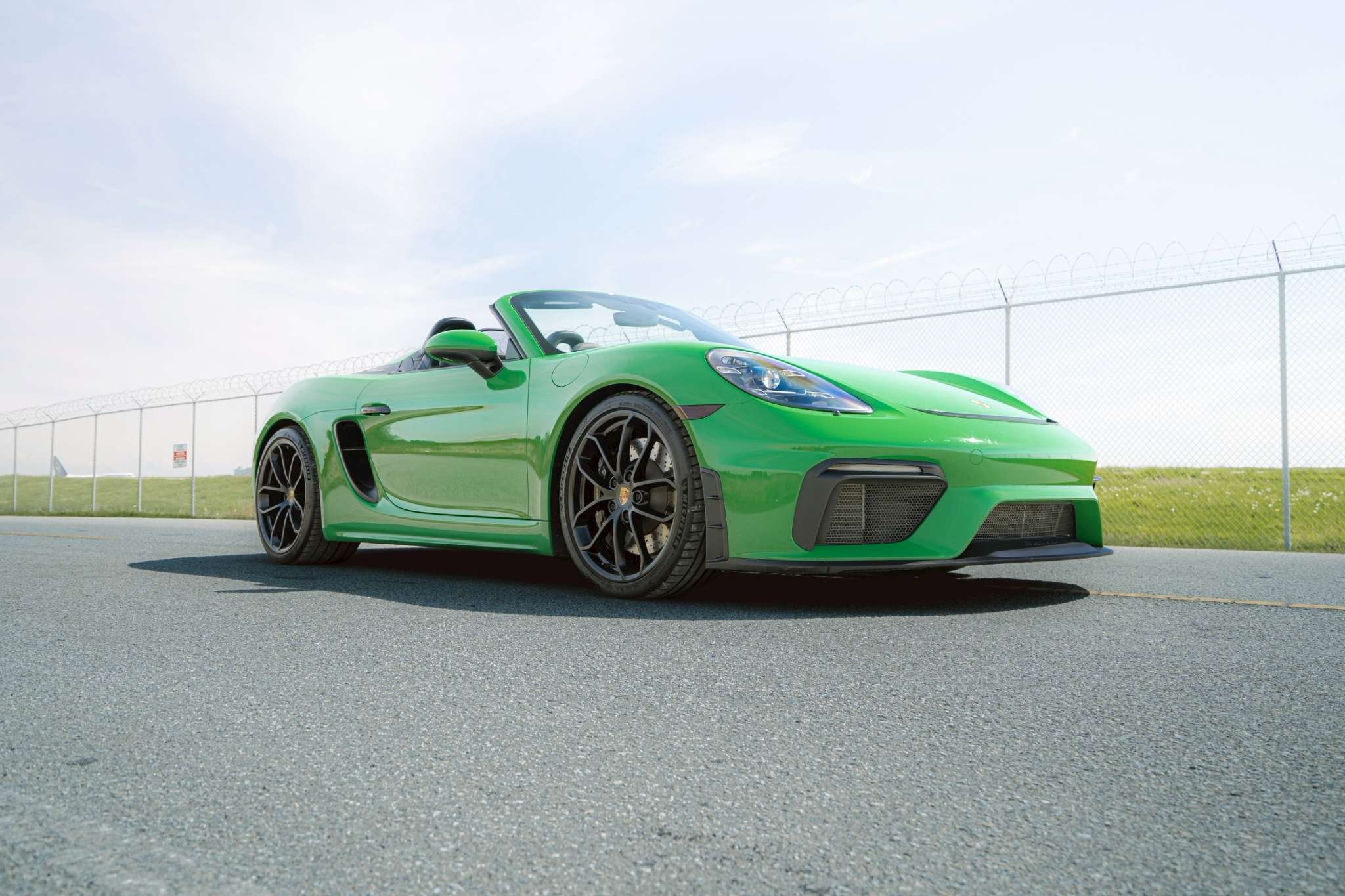 2021 Porsche Boxster Python Green|CarbonBucketSeats|Ak Titianum Exhaust