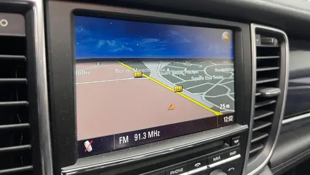 Porsche Panamera view 11