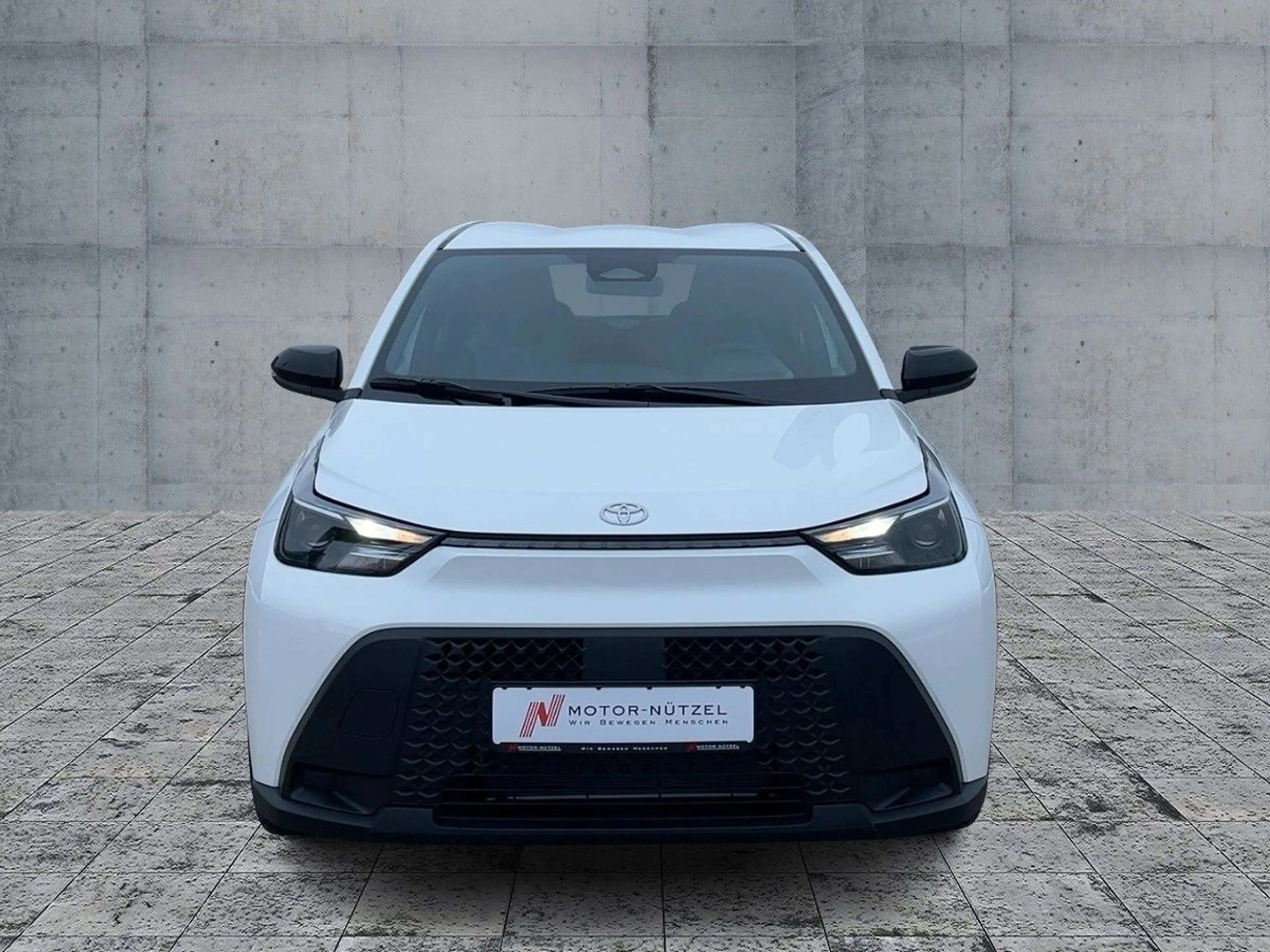 Toyota Aygo X AYGO X Hyb. 1.5 Hyb. Pure *ALL-IN LEASING* — photo 4
