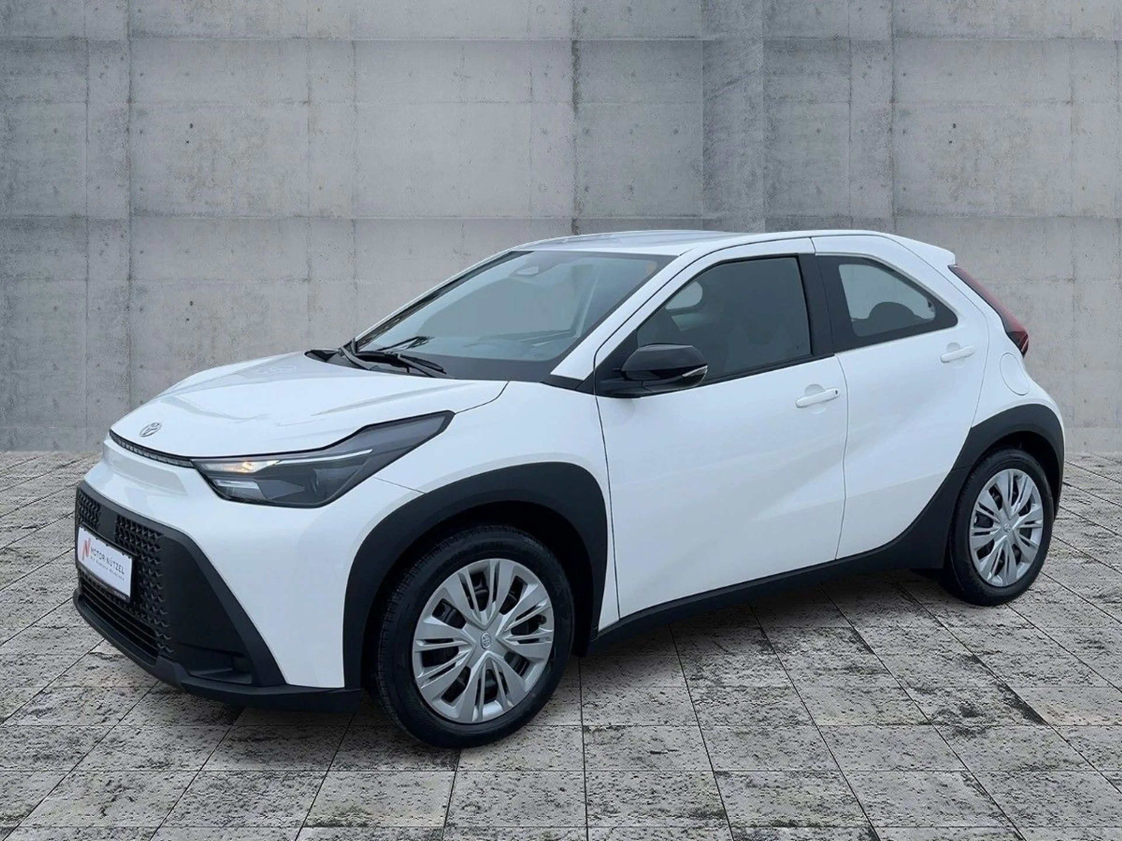 Toyota Aygo X AYGO X Hyb. 1.5 Hyb. Pure *ALL-IN LEASING* — photo 3