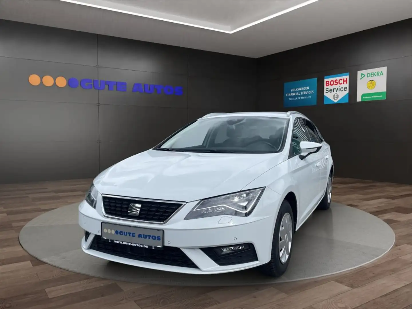 SEAT Leon Leon ST 1.6 TDI Start&Stop Style *LED*KAMERA* Weiß - 1