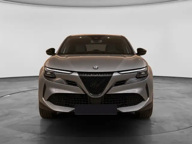 Alfa Romeo Junior view 3