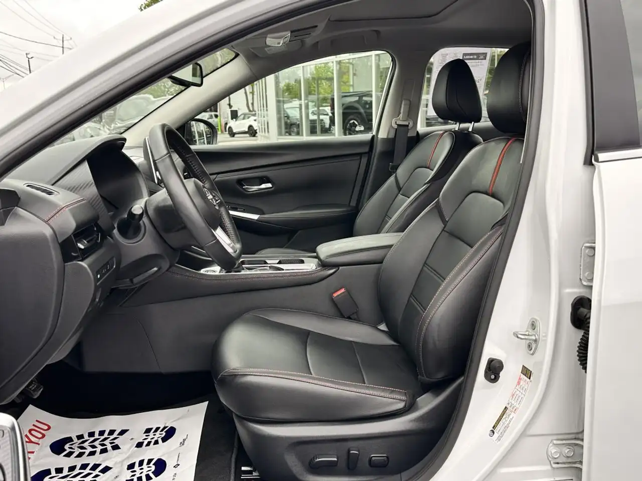 Nissan Sentra снимка Nissan Sentra