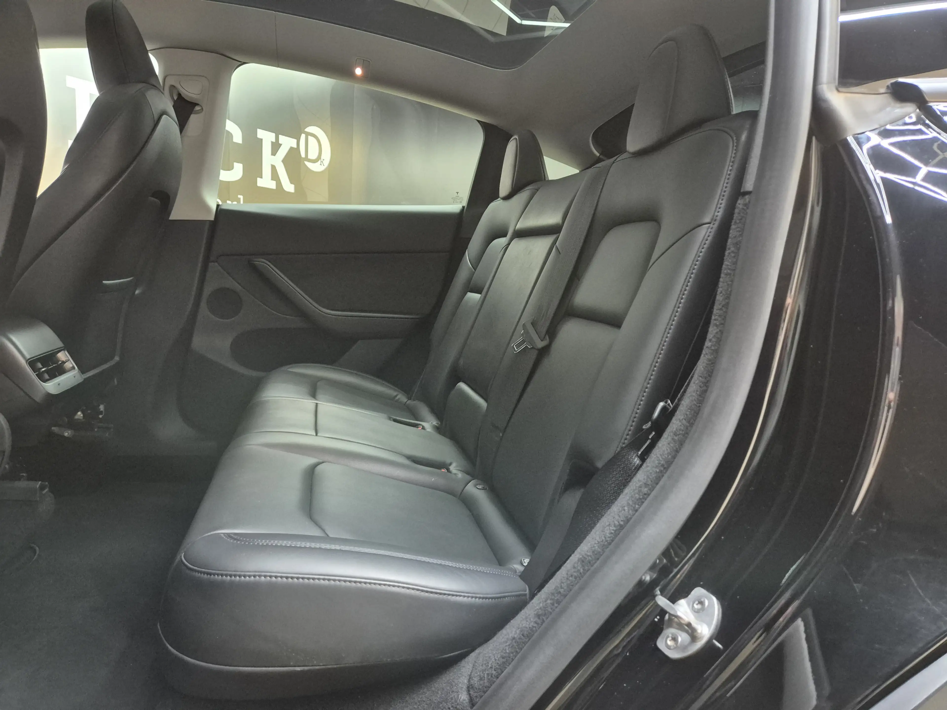 Tesla Model Y Long Range Dual AWD PANO+STDHZ+NAVI+360+ — photo 12